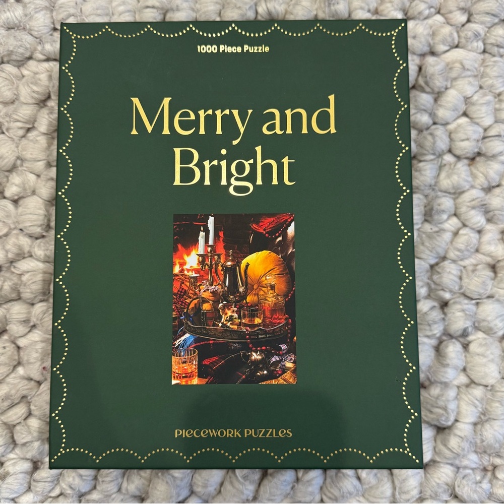 Piecework 1000 piece puzzle ‘Merry & Bright’